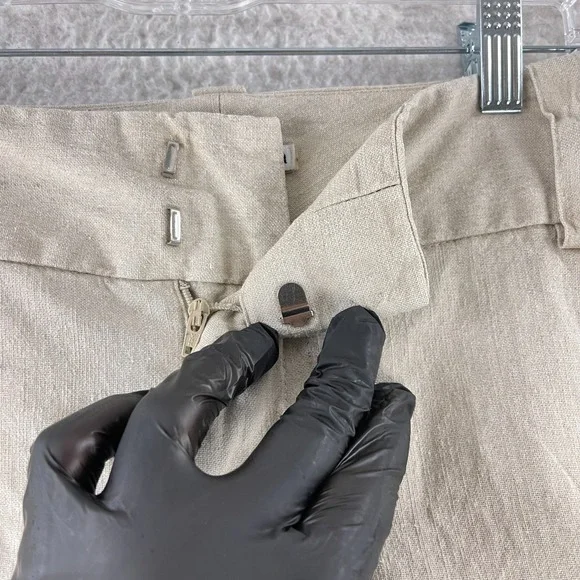 Alice & Olivia Roll‎ Cuff Shorts Womens Size 34 Beige Linen Blend Casual Summer - Picture 5 of 14